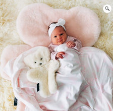 FLATOUTbear - Rug Milk